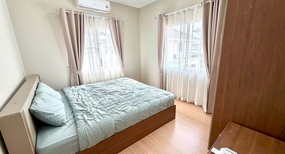 For rent 3 bedrooms house in San Kamphaeng, Chiang Mai