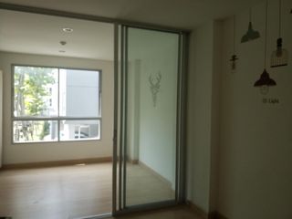 Wohnung zum Kauf mit 1 Zimmer in Khan Na Yao, Bangkok