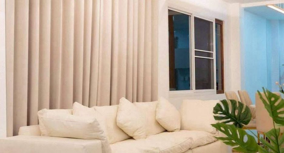 Villa en alquiler y en venta de 4 habitaciones en Saraphi, Chiang Mai