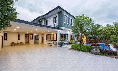 For sale 5 bedrooms villa in Mueang Chiang Mai, Chiang Mai
