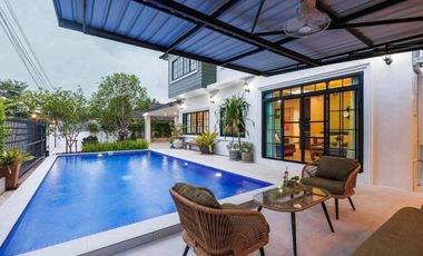 For sale 5 bedrooms villa in Mueang Chiang Mai, Chiang Mai