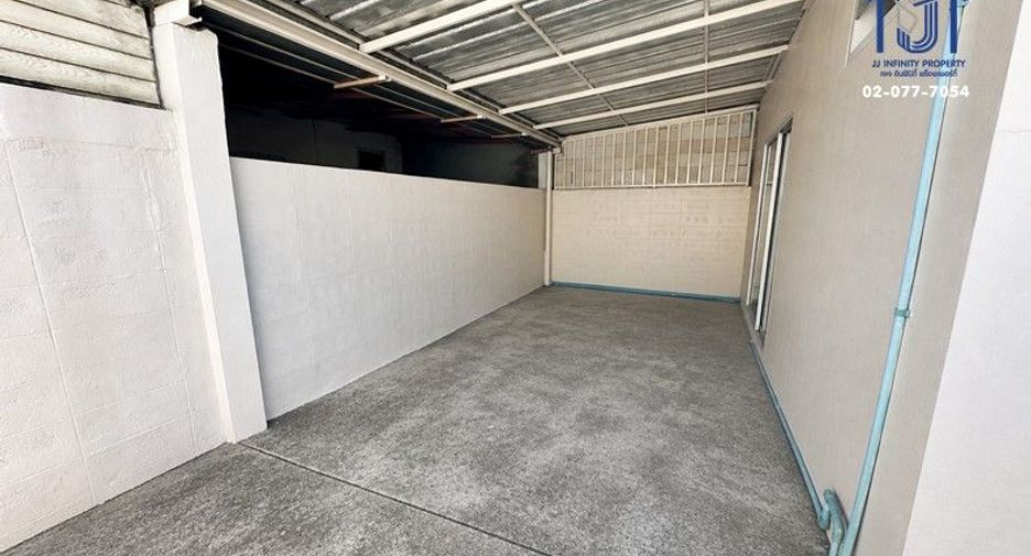 For sale 3 bedrooms house in Bang Khen, Bangkok