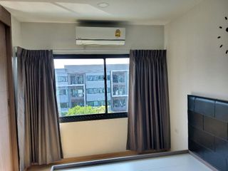 Condo en venta de 1 habitaciones en Bang Sao Thong, Samut Prakan