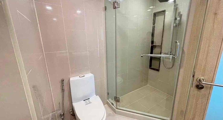 À louer studio condo à Bang Lamung, Chonburi
