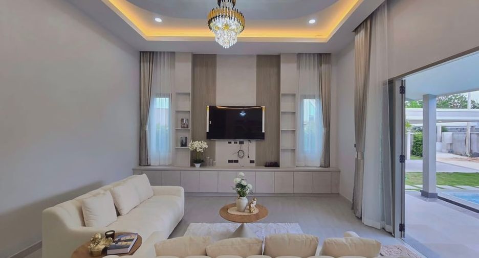 For sale 3 ベッドルーム villa in Bang Lamung, Chonburi