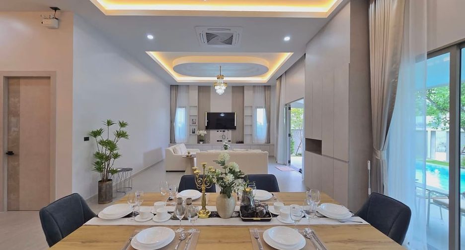 For sale 3 ベッドルーム villa in Bang Lamung, Chonburi