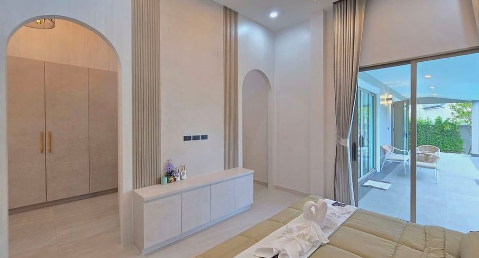 For sale 3 ベッドルーム villa in Bang Lamung, Chonburi