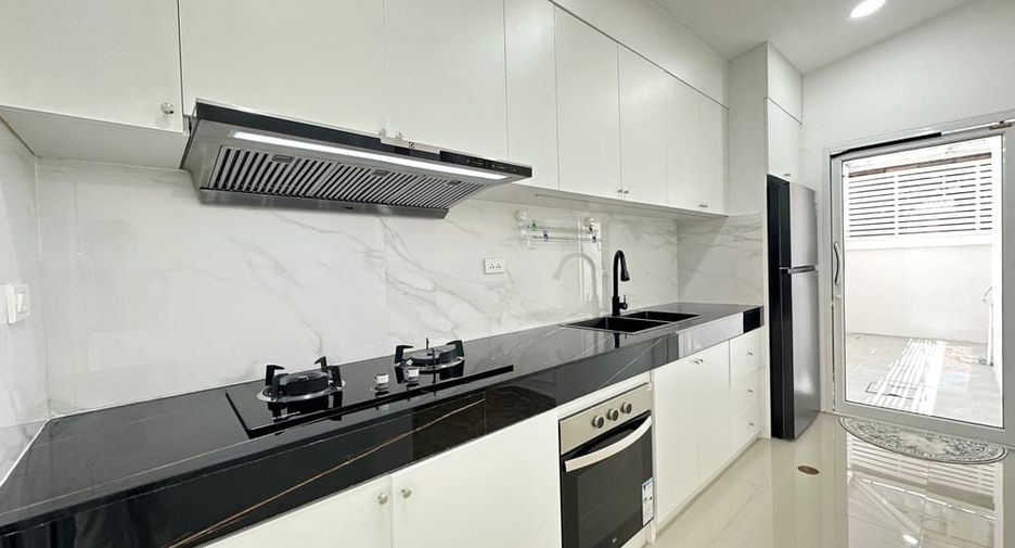 For rent 3 ベッドルーム condo in Bang Lamung, Chonburi