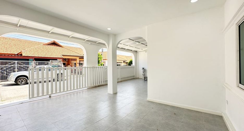 For rent 3 ベッドルーム condo in Bang Lamung, Chonburi