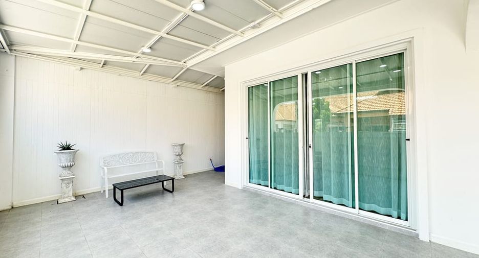 For rent 3 ベッドルーム condo in Bang Lamung, Chonburi
