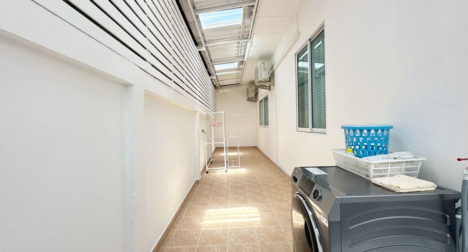 For rent 3 ベッドルーム condo in Bang Lamung, Chonburi