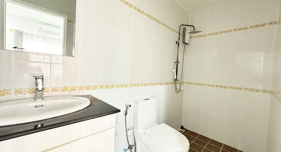 For rent 3 ベッドルーム condo in Bang Lamung, Chonburi