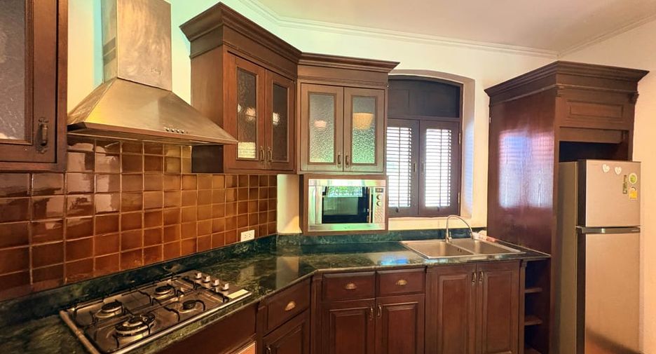 Villa zum Kauf mit 3 Zimmer in Bang Lamung, Chonburi