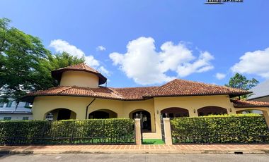 Villa zum Kauf mit 3 Zimmer in Bang Lamung, Chonburi