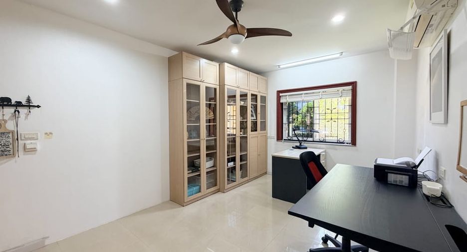 出售 4 卧室 别墅 在 Bang Lamung, Chon Buri