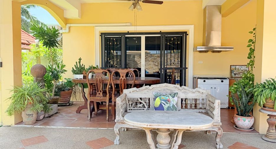 出售 4 卧室 别墅 在 Bang Lamung, Chon Buri