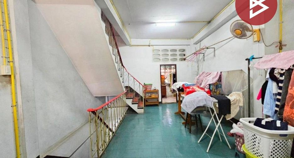Gewerbefläche zum Kauf mit 3 Zimmer in Bang Kho Laem, Bangkok