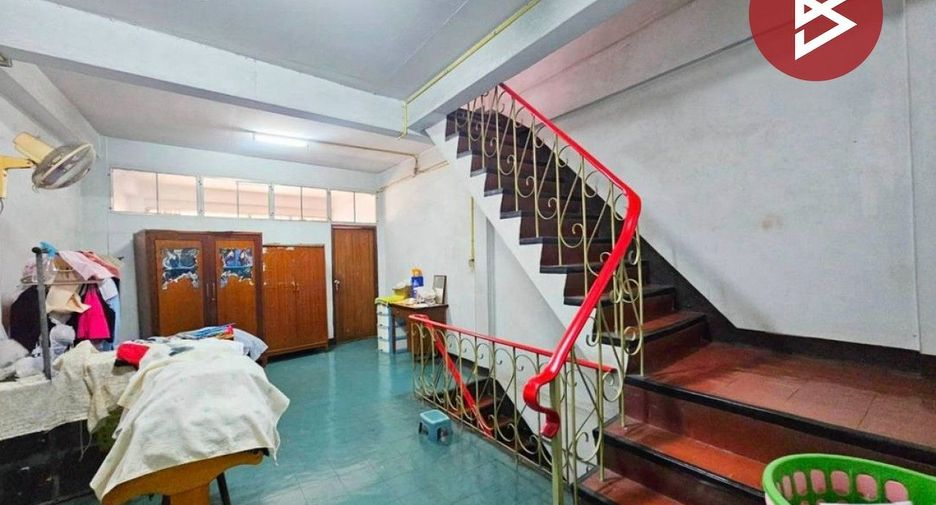 Gewerbefläche zum Kauf mit 3 Zimmer in Bang Kho Laem, Bangkok