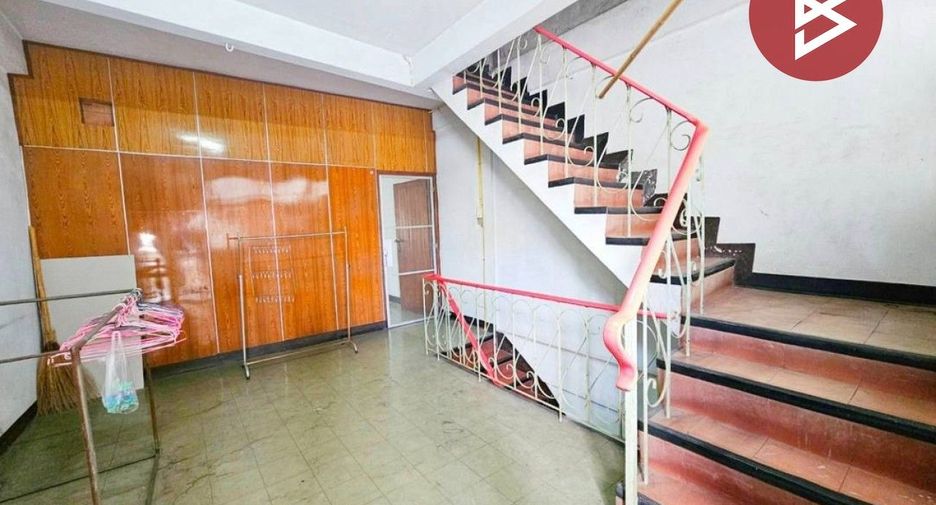 Gewerbefläche zum Kauf mit 3 Zimmer in Bang Kho Laem, Bangkok