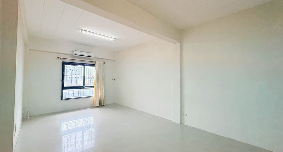 出租 3 卧室 商业空间 在 Bang Lamung, Chon Buri