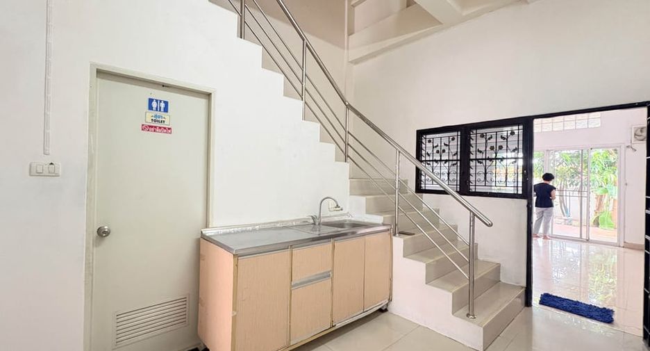 出租 3 卧室 商业空间 在 Bang Lamung, Chon Buri