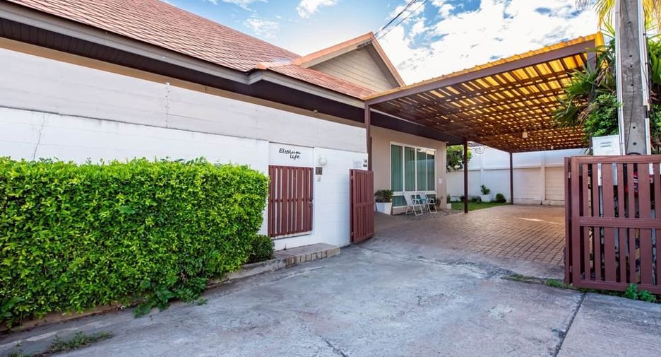 For rent 6 bedrooms villa in Bang Lamung, Chonburi