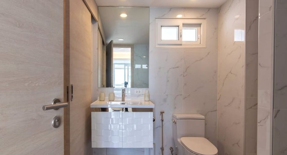 For sale 1 Beds condo in Bang Lamung, Chonburi