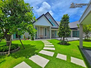 For sale 4 ベッドルーム villa in Bang Lamung, Chonburi