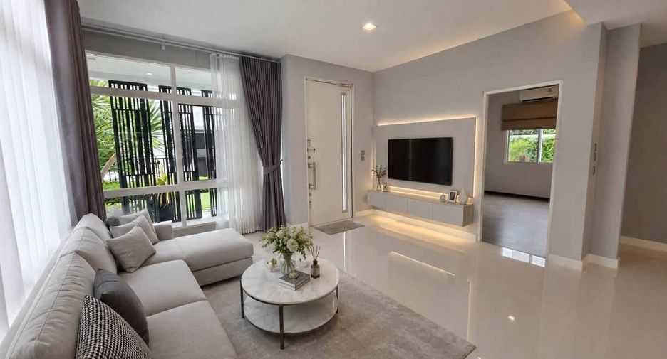 For rent 4 bedrooms house in Mueang Chiang Mai, Chiang Mai