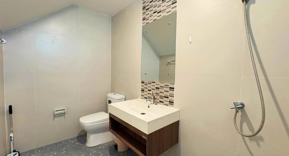 For rent 3 bedrooms house in Bang Lamung, Chonburi