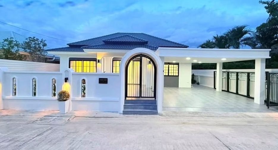 Villa zum Kauf mit 3 Zimmer in Bang Lamung, Chonburi