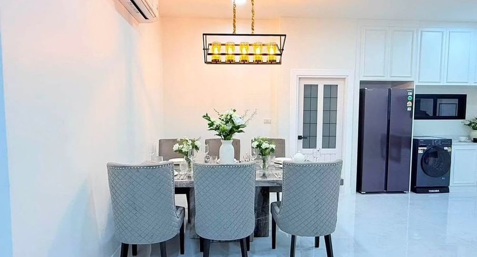 Villa zum Kauf mit 3 Zimmer in Bang Lamung, Chonburi