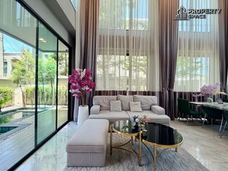 For rent and for sale 4 bedrooms villa in Bang Lamung, Chonburi