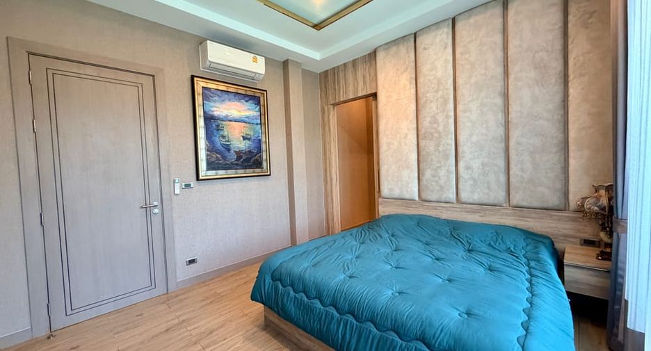 For rent and for sale 4 bedrooms villa in Huay Yai, Pattaya