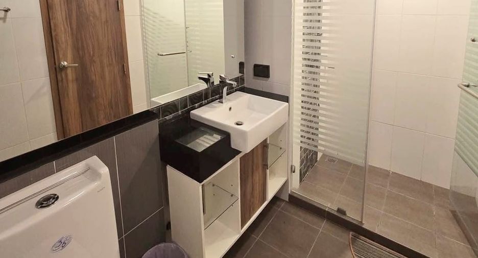 Аренда 2 спальни кондо в Йомтиен, Паттайя