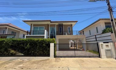 For rent 3 bedrooms house in Bang Lamung, Chonburi