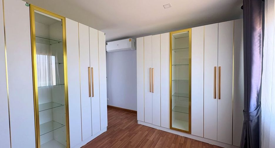For rent 3 bedrooms house in Bang Lamung, Chonburi