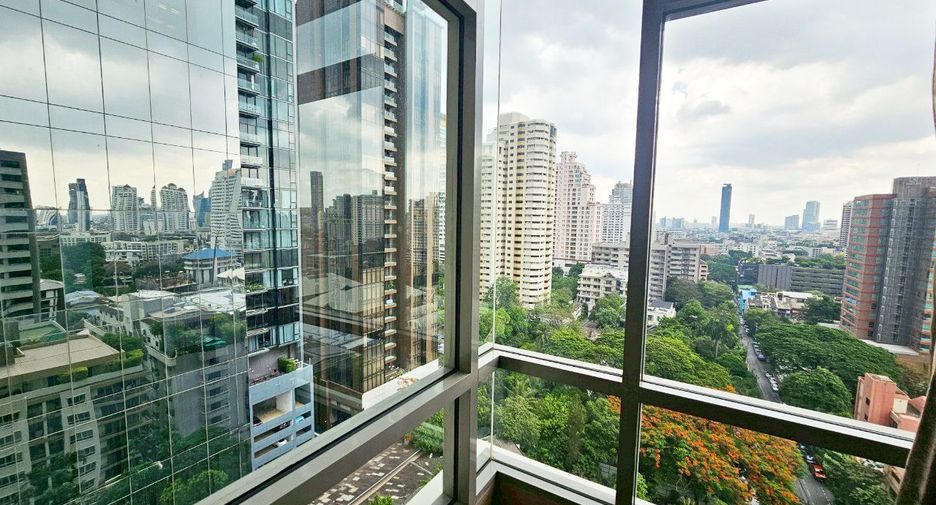 Condo en venta de 3 habitaciones en Khlong Toei, Bangkok
