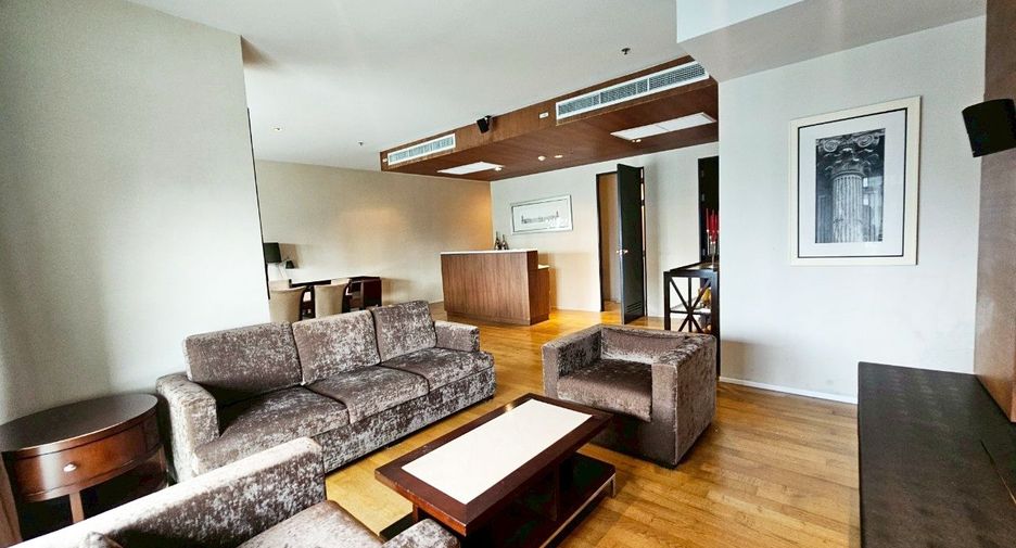 Condo en venta de 3 habitaciones en Khlong Toei, Bangkok