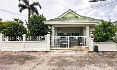 Casa en alquiler de 3 habitaciones en Bang Lamung, Chonburi