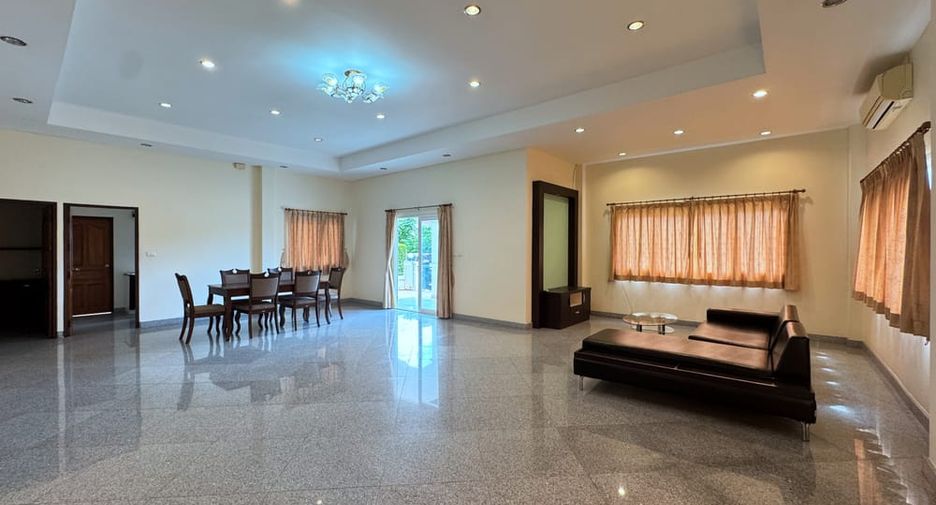 出租 2 卧室 独立屋 在 Bang Lamung, Chon Buri