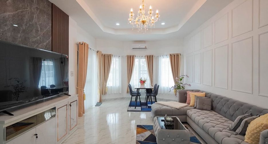 For sale 4 ベッドルーム house in Bang Lamung, Chonburi
