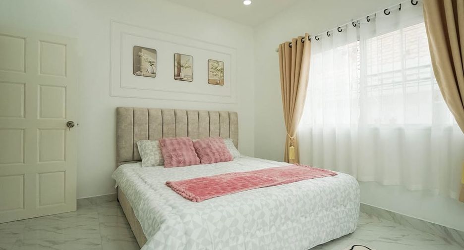 For sale 4 ベッドルーム house in Bang Lamung, Chonburi