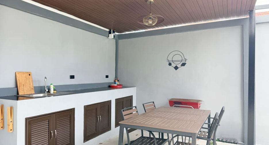 Villa zum Kauf mit 5 Zimmer in Bang Lamung, Chonburi