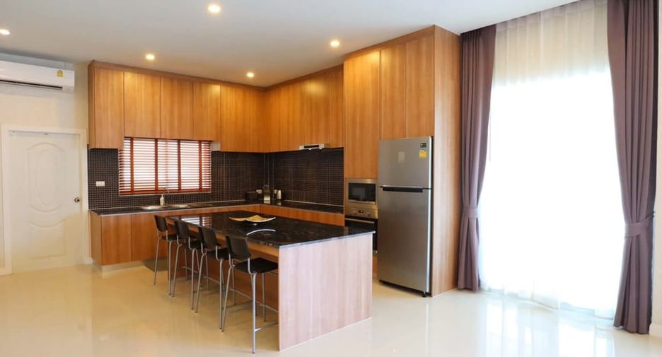 For rent and for sale 3 bedrooms villa in Huay Yai, Pattaya