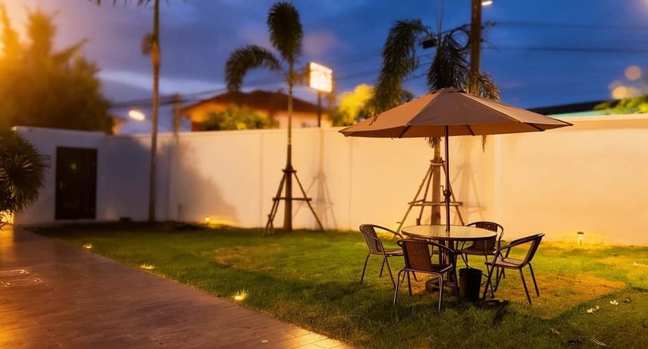 Villa zur Miete mit 5 Zimmer in Bang Lamung, Chonburi