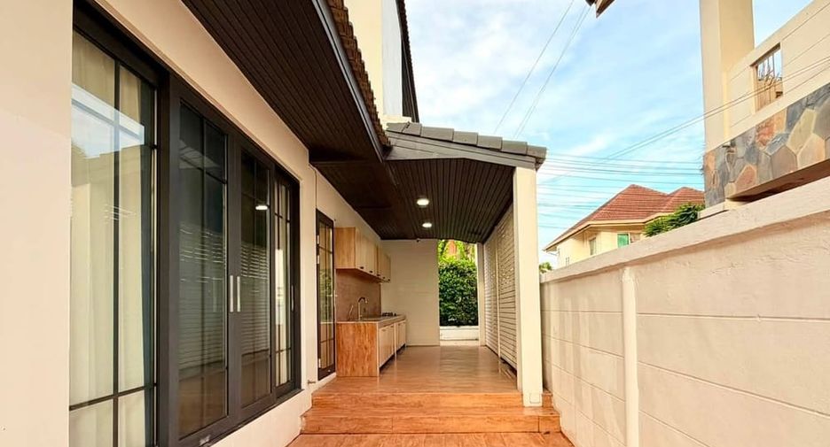 Villa zur Miete mit 5 Zimmer in Bang Lamung, Chonburi