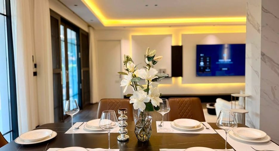Villa zur Miete mit 5 Zimmer in Bang Lamung, Chonburi