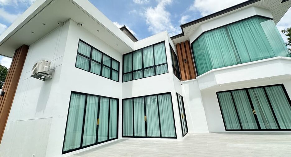 À vendre 4 chambres maison à Bang Lamung, Chonburi