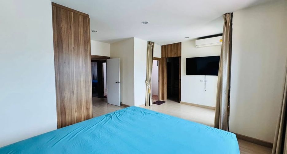 For sale 4 bedrooms villa in Bang Lamung, Chonburi